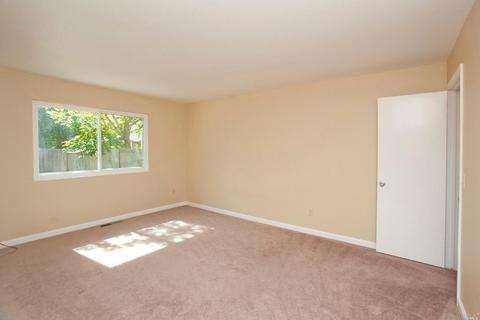 952 Bond Pl, Windsor, CA 95492 photo 13