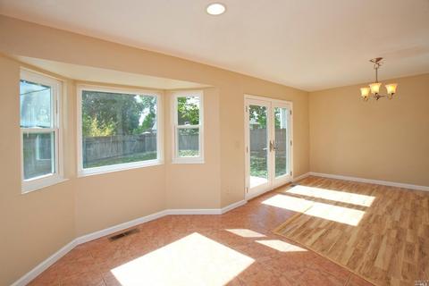 952 Bond Pl, Windsor, CA 95492 photo 11