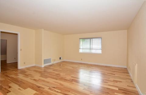 555 Gregory Cir, Sonoma, CA 95476 photo 18