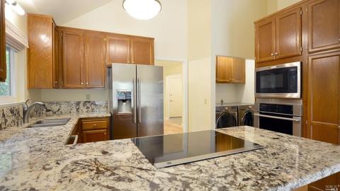 555 Gregory Cir, Sonoma, CA 95476 photo 12