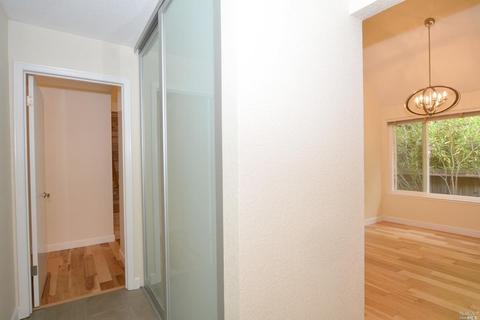 555 Gregory Cir, Sonoma, CA 95476 photo 7