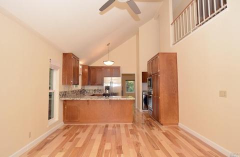 555 Gregory Cir, Sonoma, CA 95476 photo 9