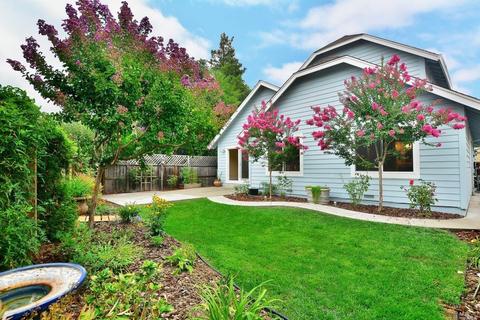 555 Gregory Cir, Sonoma, CA 95476 photo 2