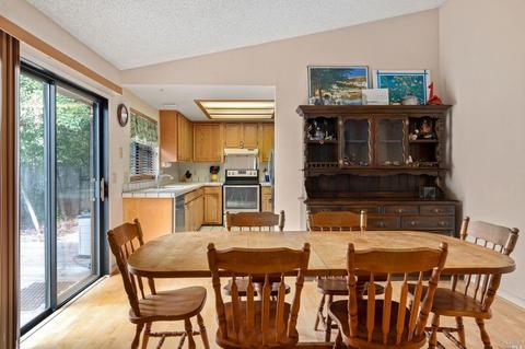 263 Robin Ave, Cotati, CA 94931 photo 8