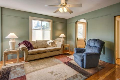 55 Randolph St, Napa, CA 94559 photo 4