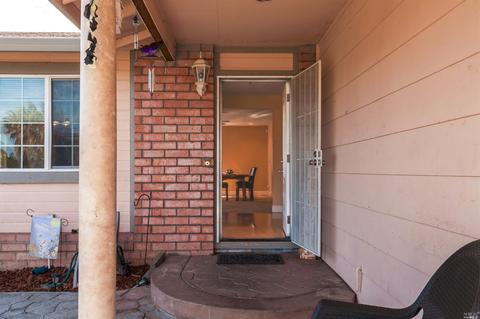 1467 Meadowlark Dr, Fairfield, CA 94533 photo 4
