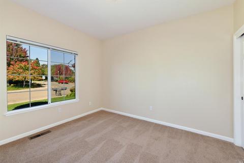 1044 Elsbree Ln, Windsor, CA 95492 photo 17