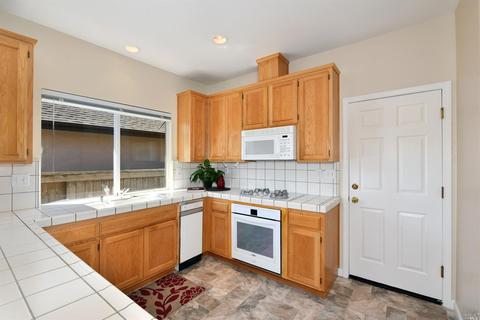 1044 Elsbree Ln, Windsor, CA 95492 photo 11