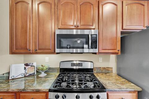 2433 White Dr, Fairfield, CA 94533 photo 13