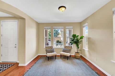 2433 White Dr, Fairfield, CA 94533 photo 4