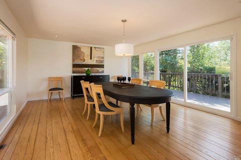 19 Dunfries Ter, San Rafael, CA 94901 photo 4