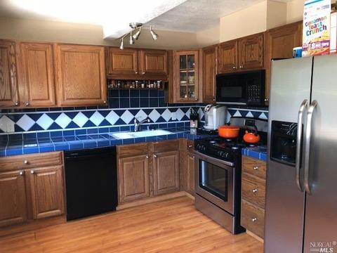 919 Harding St, Fairfield, CA 94533 photo 5