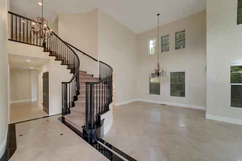 739 Pavilion Dr, Fairfield, CA 94534 photo 3
