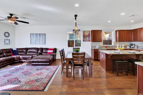 5305 Perry Polk Dr, Fairfield, CA 94533 photo 4