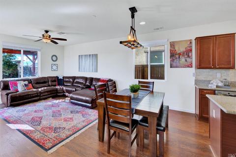 5305 Perry Polk Dr, Fairfield, CA 94533 photo 3