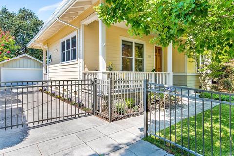 751 5th St E, Sonoma, CA 95476 photo 2