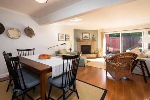 12 Deuce Ct, Fairfax, CA 94930 photo 5