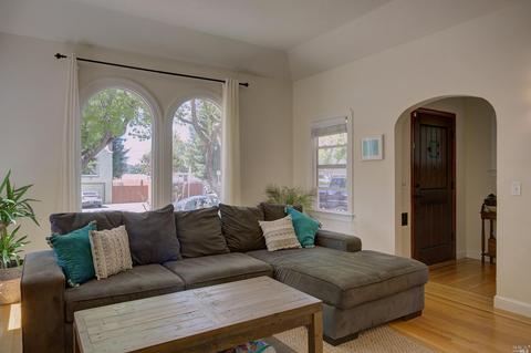 1428 Glenn St, Vallejo, CA 94590 photo 4