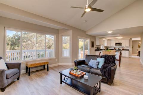 136 Kathy Ellen Ct, Vallejo, CA 94591 photo 13