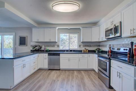 136 Kathy Ellen Ct, Vallejo, CA 94591 photo 8
