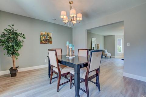 136 Kathy Ellen Ct, Vallejo, CA 94591 photo 6