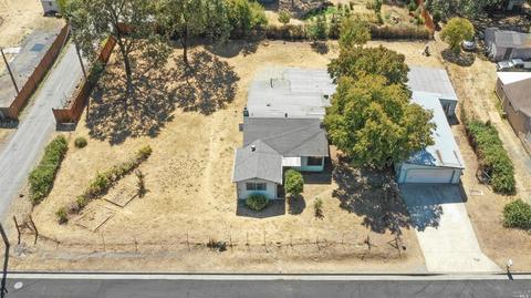 320 Billington Ln, Windsor, CA 95492 photo 3