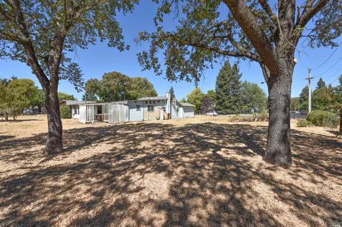 320 Billington Ln, Windsor, CA 95492 photo 9