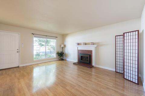 1274 Mcgregor Ave, Petaluma, CA 94954 photo 3