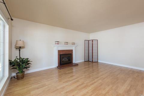 1274 Mcgregor Ave, Petaluma, CA 94954 photo 4