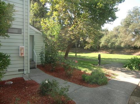 208 Courtyards E, Windsor, CA 95492 photo 1