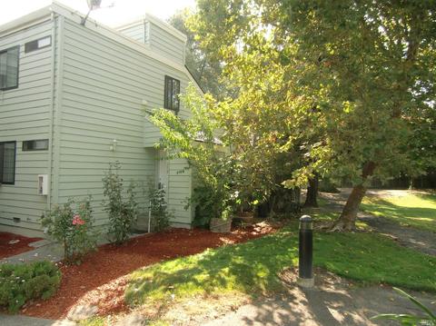 208 Courtyards E, Windsor, CA 95492 photo 3