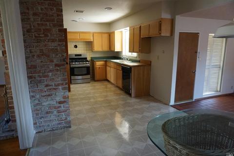 106 Barnes Ct, Vallejo, CA 94591 photo 6