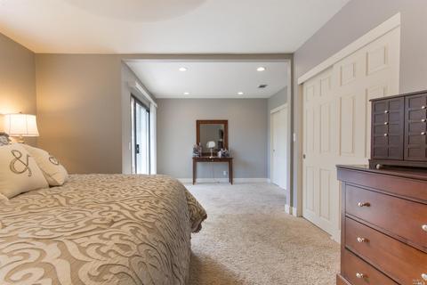 208 Georgetown Dr, Vacaville, CA 95687 photo 12