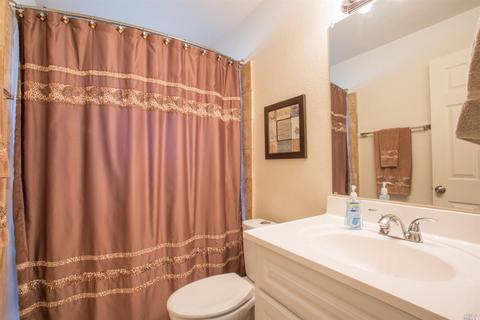 208 Georgetown Dr, Vacaville, CA 95687 photo 16
