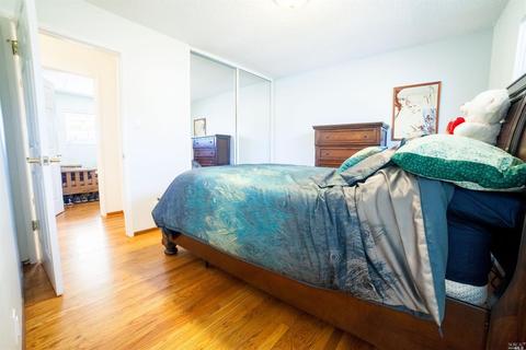245 Redwing St, Vallejo, CA 94589 photo 9