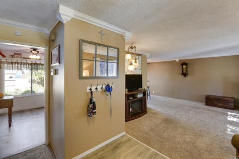 358 Rockhurst Ct, Fairfield, CA 94533 photo 6
