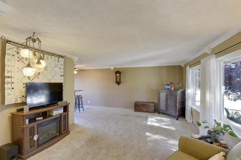 358 Rockhurst Ct, Fairfield, CA 94533 photo 9