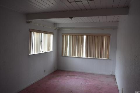 1030 Johnson St, Fairfield, CA 94533 photo 5
