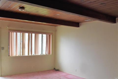 1030 Johnson St, Fairfield, CA 94533 photo 4