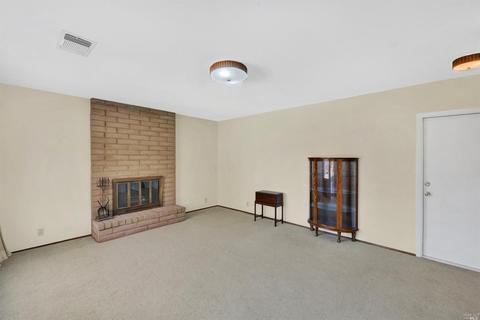 374 Tulip St, Fairfield, CA 94533 photo 13