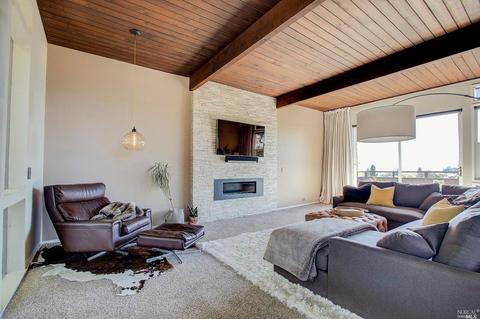 1245 Del Mar Ave, Vallejo, CA 94589 photo 3