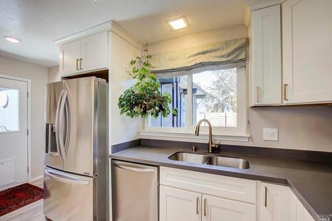 1245 Del Mar Ave, Vallejo, CA 94589 photo 18