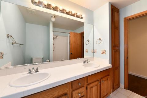 504 Walten Way, Windsor, CA 95492 photo 12