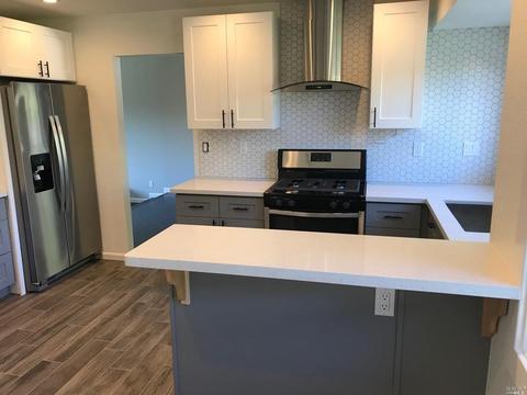 460 Rusty Dr, Santa Rosa, CA 95401 photo 2