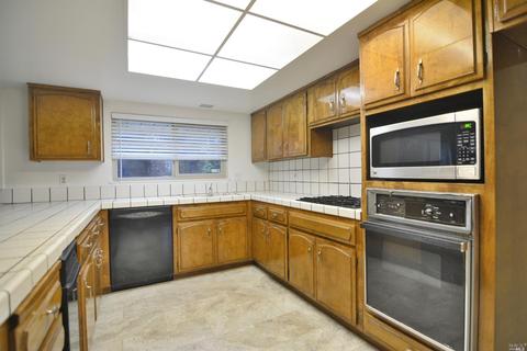 101 Skyline Ct, Vallejo, CA 94591 photo 29