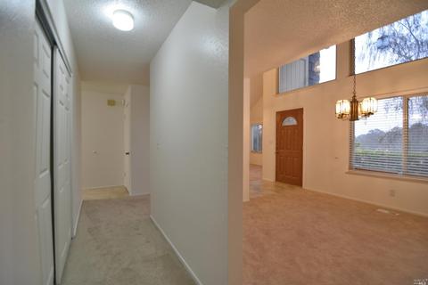 101 Skyline Ct, Vallejo, CA 94591 photo 14