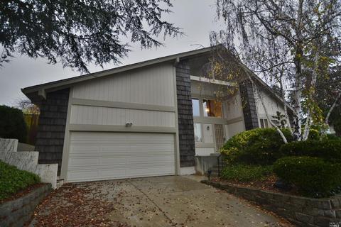 101 Skyline Ct, Vallejo, CA 94591 photo 2