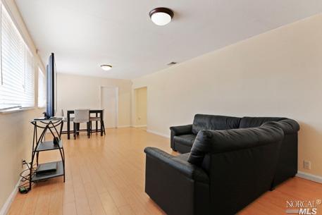 859 Palou St, Vallejo, CA 94591 photo 7