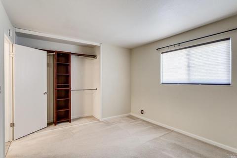 2325 Baltic Ct, Fairfield, CA 94533 photo 12