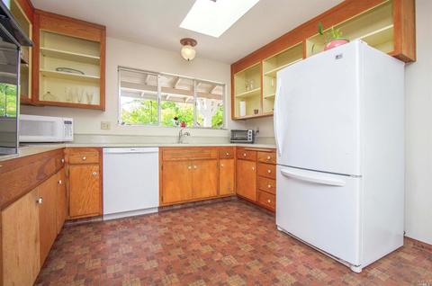 575 Montecillo Rd, San Rafael, CA 94903 photo 5